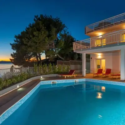 Seaside luxury villa with a swimming pool Medici