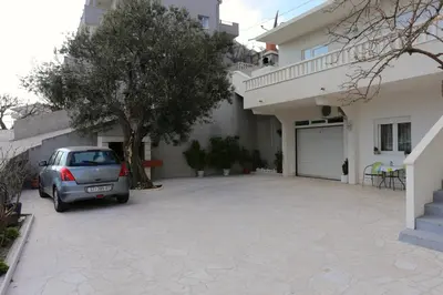 Tlocrt objekta Apartments with a parking space Omis - 10351