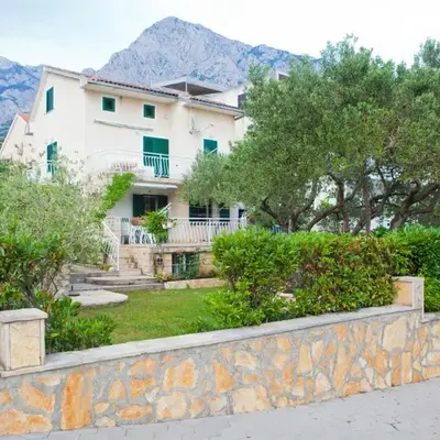 Apartments by the sea Promajna