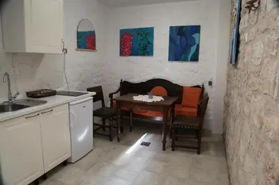Kuhinja ili čajna kuhinja u objektu Seaside holiday house Stari Grad, Hvar - 24810
