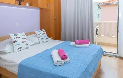 Krevet ili kreveti u jedinici u objektu Beautiful Apartment In Makarska With Wifi