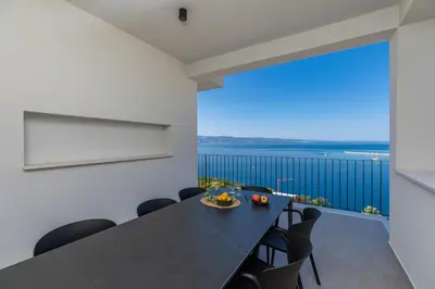 Pogled na more ili pogled na more iz apartmana