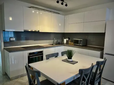 Kuhinja ili čajna kuhinja u objektu Apartman ANJA - Strožanac