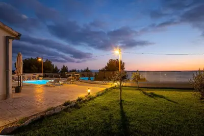 Bazen u objektu Holiday Home Zarello with Private Pool next to the Sea ili u blizini