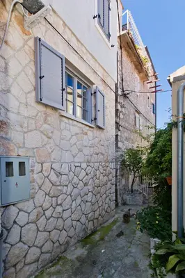 Zgrada u kojoj se nalazi apartman