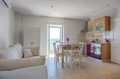 Kuhinja ili čajna kuhinja u objektu Apartment Villa Ivo - Makarska Exklusiv