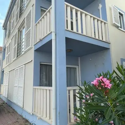 Apartments by the sea Mirca