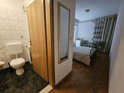 Kupaonica u objektu Room with swimming pool Gorana