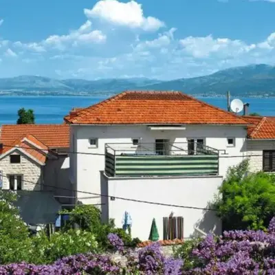 Apartments K Supetar