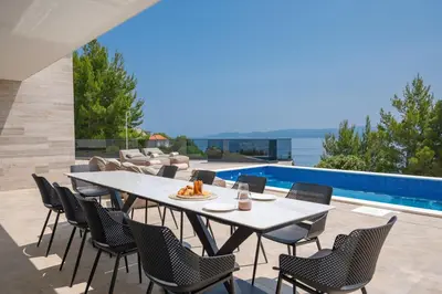 Bazen u objektu Villa Ivana with Heated Pool, Hot Tube, Sea View ili u blizini