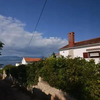 Apartments by the sea Splitska