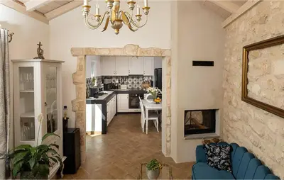 Kuhinja ili čajna kuhinja u objektu 3 Bedroom Stunning Home In Zarace