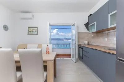 Kuhinja ili čajna kuhinja u objektu Apartments Ljiljana