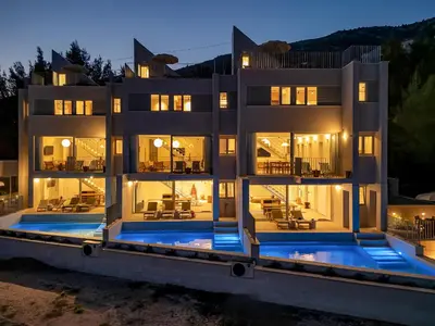 Bazen u objektu Vista Divina - Semi Detached Vacation Homes by Irundo ili u blizini