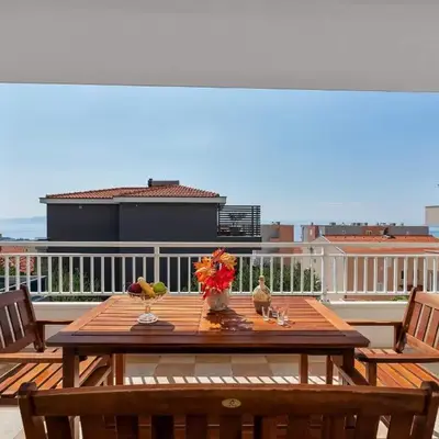 Apartments Vele II