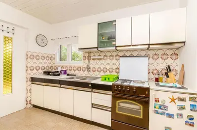 Kuhinja ili čajna kuhinja u objektu Apartment Lav