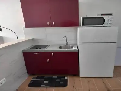 Kuhinja ili čajna kuhinja u objektu Studio Apartment with Terrace A5 ST