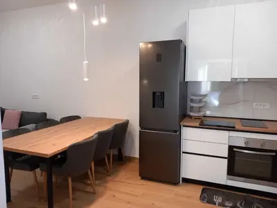 Kuhinja ili čajna kuhinja u objektu Two Bedroom Apartment with Terrace A1 ST