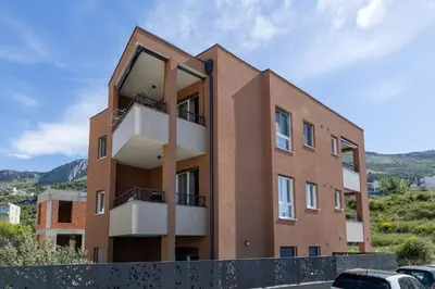 Pogled na planine ili pogled na planine iz apartmana