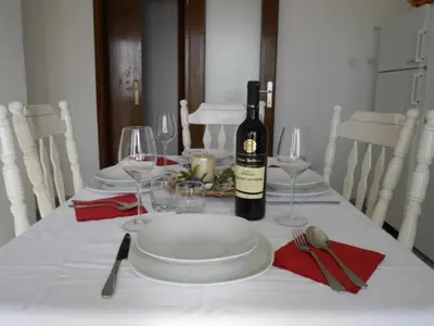 Pića u objektu Two Bedroom Apartment 1