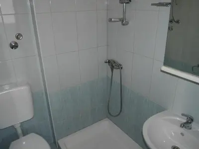 Kupaonica u objektu Two Bedroom Apartment 1