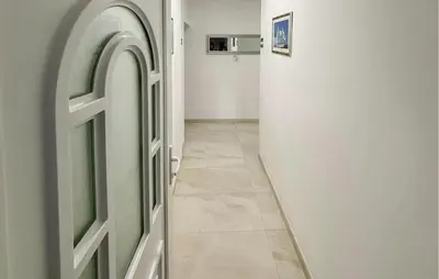 TV i/ili zabavni centar u objektu Pet Friendly Apartment In Duce With Wifi