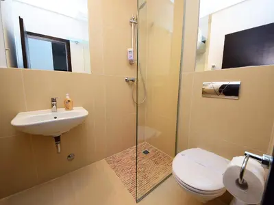 Kupaonica u objektu Apartment Molo Lozna-3 by Interhome