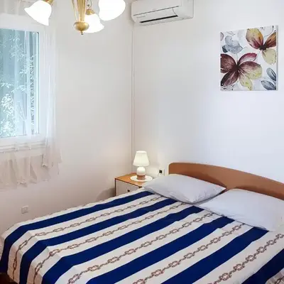 3 Bedroom Gorgeous Apartment In Omis