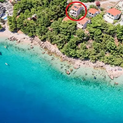 Seaside apartments with a swimming pool Medici