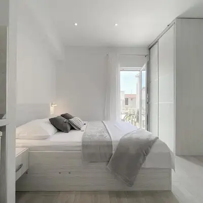 Paladin Studio Apartments