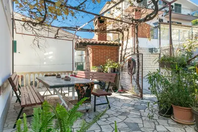 Vrt u objektu Apartments with parking space Duce, Omis - 24975
