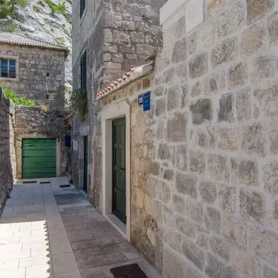 Apartments Mira