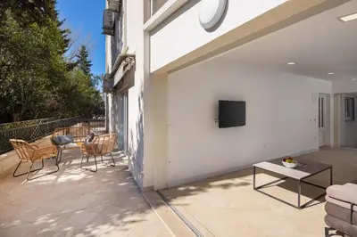 TV i/ili zabavni centar u objektu Adria Mare Apartments I