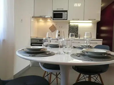 Kuhinja ili čajna kuhinja u objektu Apartments Benika