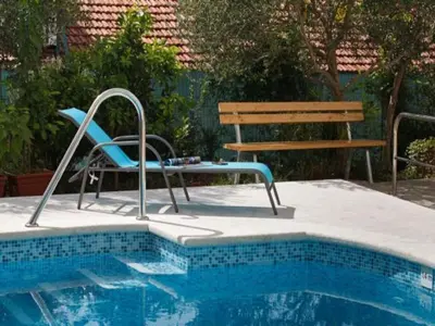 Bazen u objektu Apartments Relax Brela - Studio A4 ili u blizini
