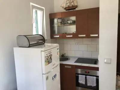 Kuhinja ili čajna kuhinja u objektu Apartmani Villa Borzic - One Bedroom Apt with Terarce & Sea View