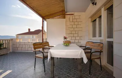 Balkon ili terasa u objektu Awesome Apartment In Omis