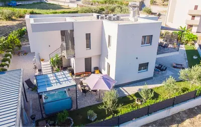 Zgrada u kojoj se nalazi apartman