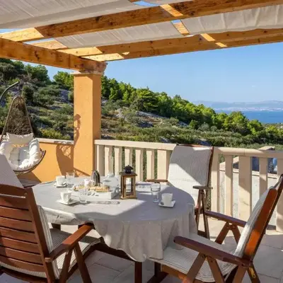 Beautiful Home In Supetar With Wifi