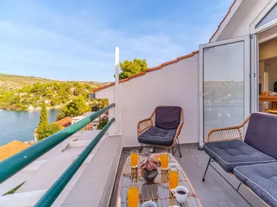 Balkon ili terasa u objektu Holiday Home Villa Tudor mit atemberaubender Aussicht by Interhome