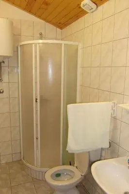 Kupaonica u objektu Apartment Wohnung Ana mit großer Terrasse by Interhome