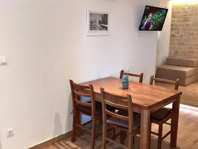 TV i/ili zabavni centar u objektu Apartment Appartement in Baška Voda by Interhome
