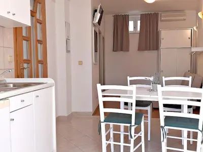 Kuhinja ili čajna kuhinja u objektu Apartment mit Balkon in Strandnähe by Interhome