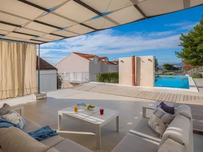 Bazen u objektu Holiday Home Ferienvilla Elena mit eigenem Pool by Interhome ili u blizini
