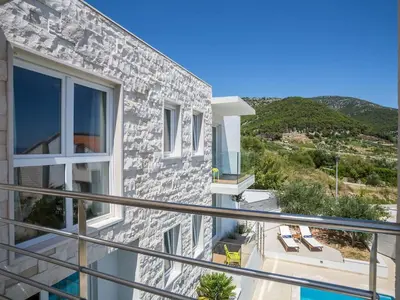 Tlocrt objekta Villa in Bol with swimming pool