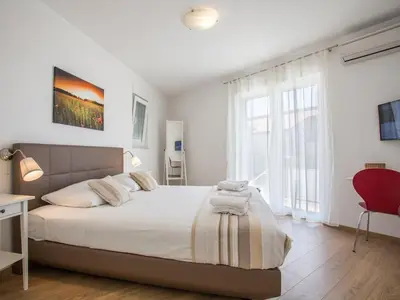 Tlocrt objekta Villa in Bol with swimming pool
