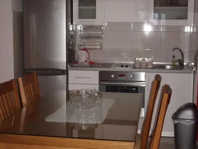 Kuhinja ili čajna kuhinja u objektu Apartment Maja großer Balkon 7 Minuten zu Fuß zum Strand und Hotel by Interhome