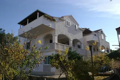 Zgrada u kojoj se nalazi apartman