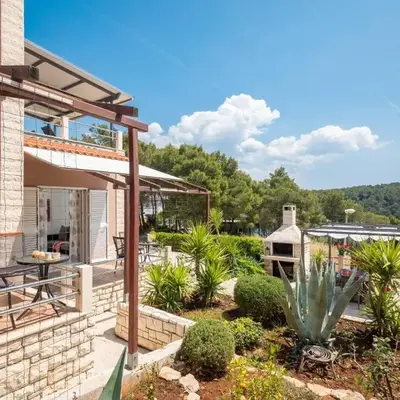 Apartments by the sea Cove Osibova