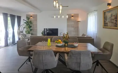 TV i/ili zabavni centar u objektu Apartman Perfect